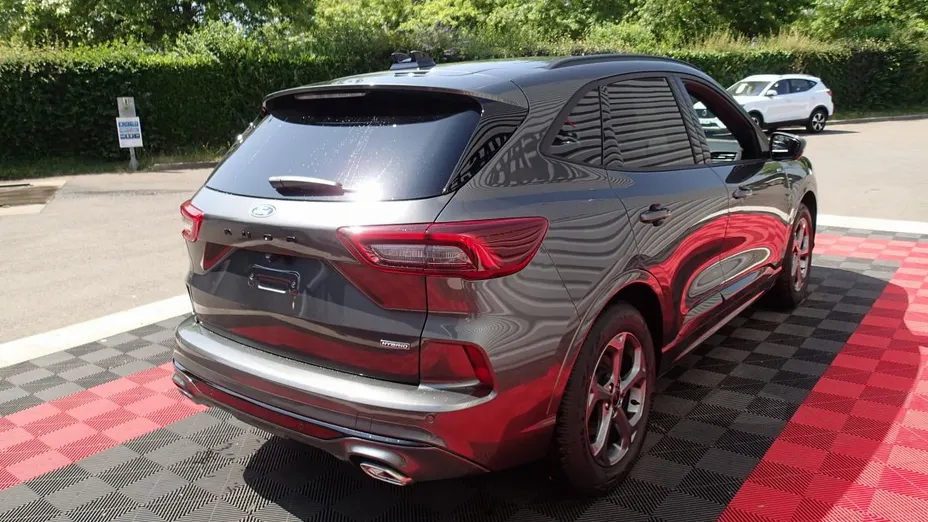 FORD Kuga -