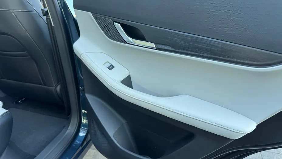 JAECOO J5 J5 1.6 T-GDI Premium DCT Nowy