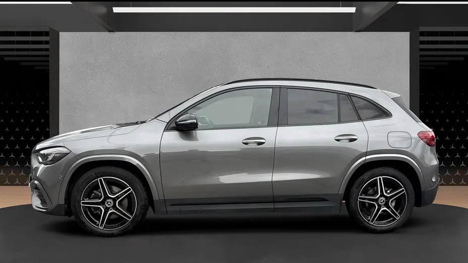 MERCEDES-BENZ GLA GLA 200 mHEV AMG Line 7G-DCT