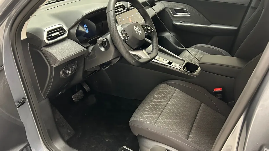 MG ZS ZS 1.5 HEV+ Excite aut Nowy