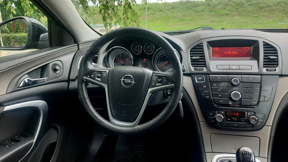 OPEL Insignia -