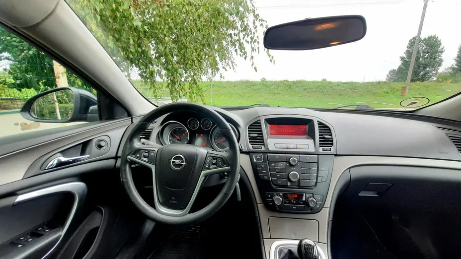 OPEL Insignia -