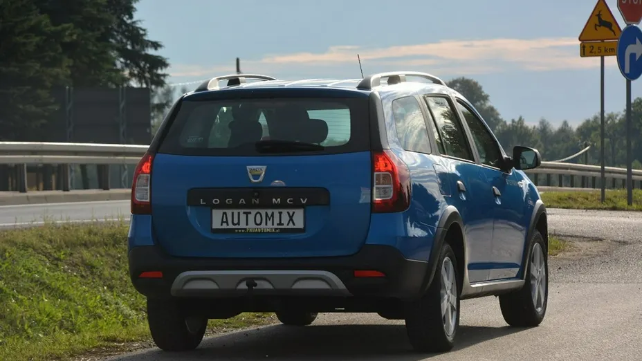 DACIA Logan -