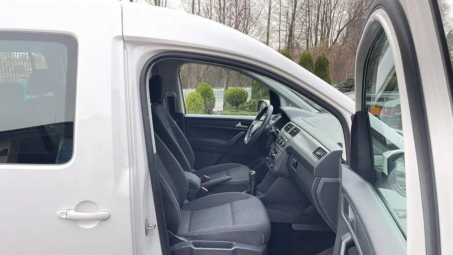 VOLKSWAGEN Caddy -