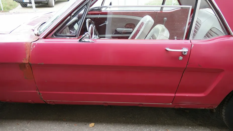 FORD Mustang -
