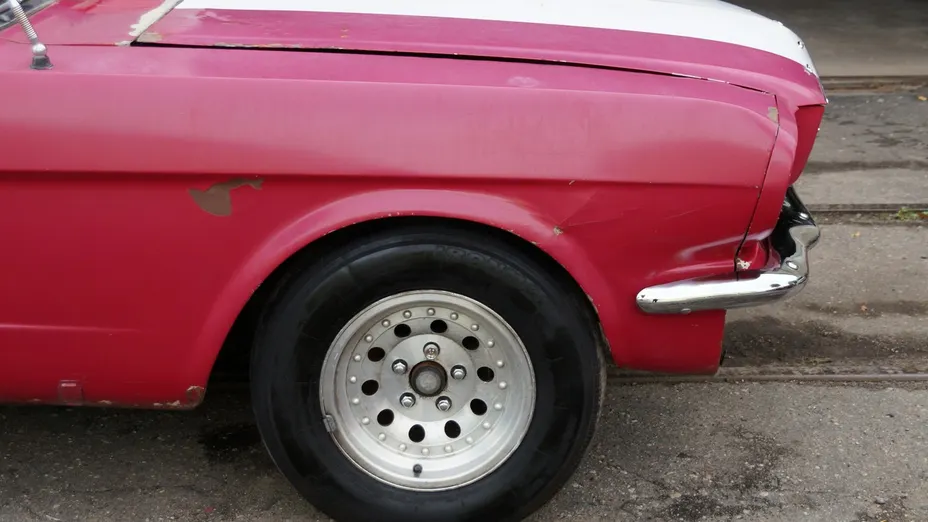 FORD Mustang -