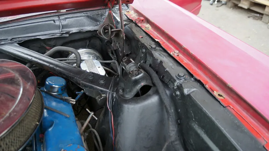 FORD Mustang -