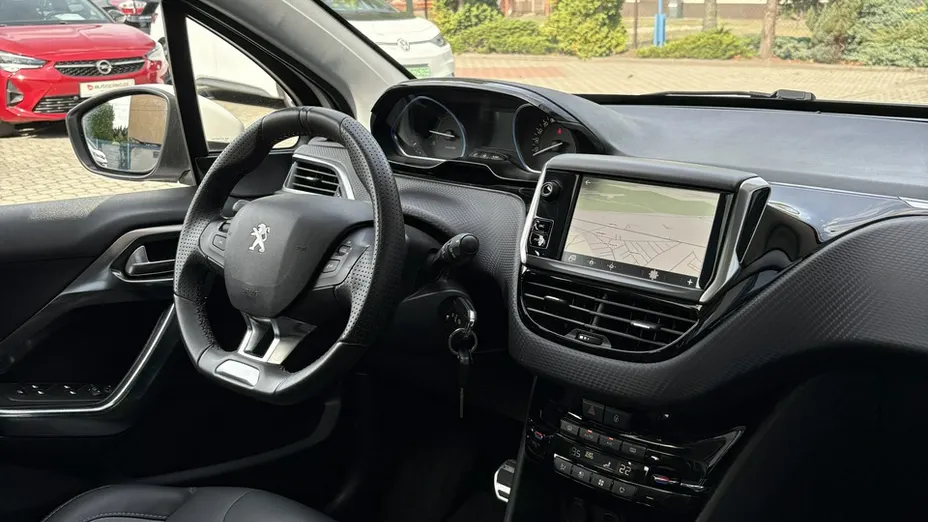 PEUGEOT 2008 -