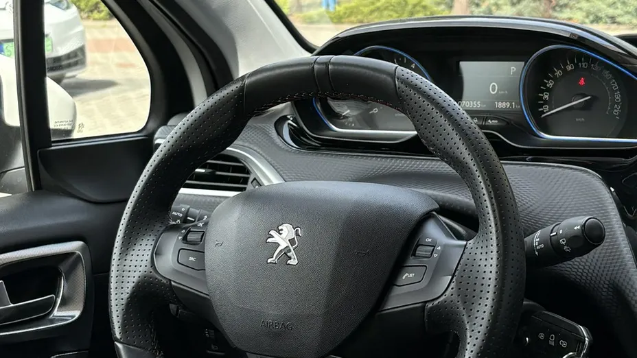 PEUGEOT 2008 -