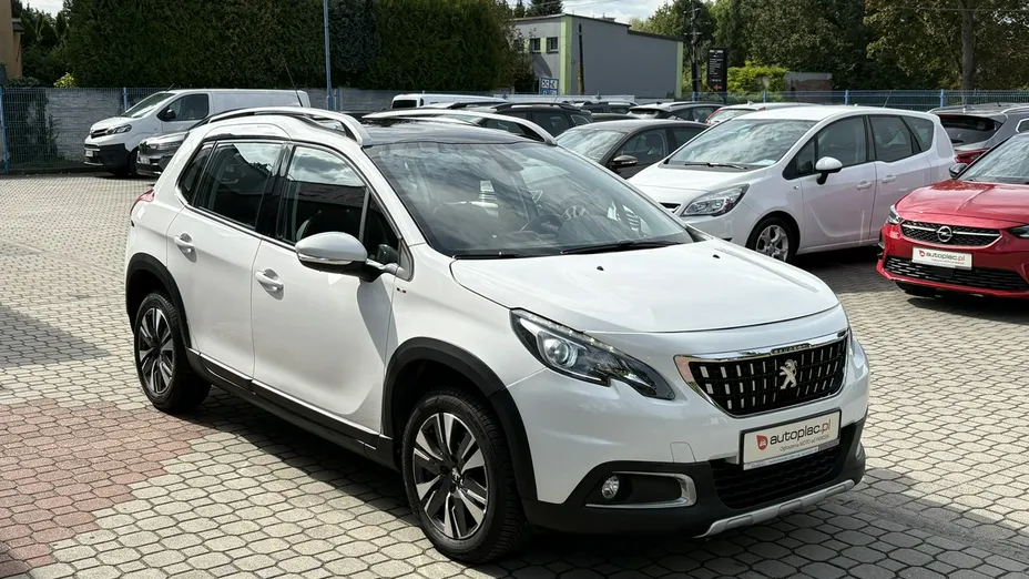 PEUGEOT 2008 -