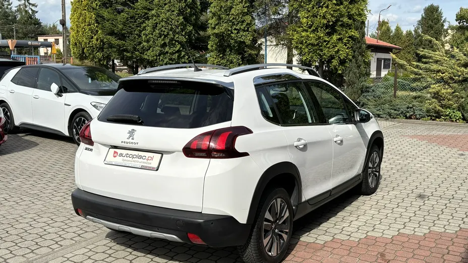 PEUGEOT 2008 -