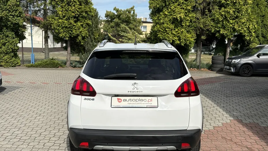 PEUGEOT 2008 -