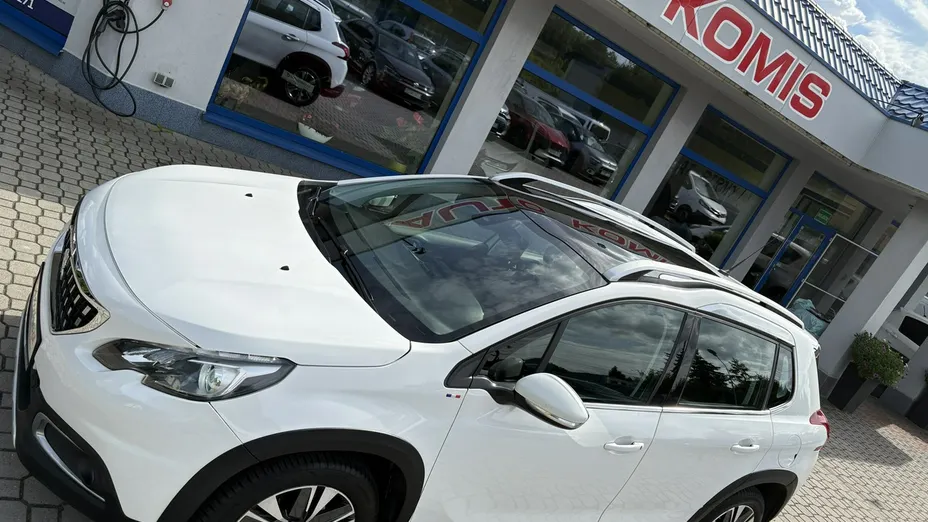PEUGEOT 2008 -