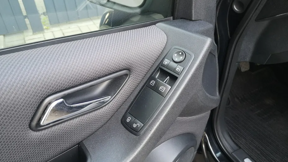 MERCEDES-BENZ A Klasa -