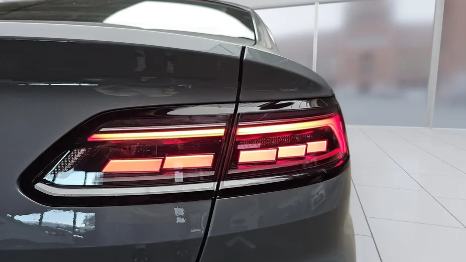 VOLKSWAGEN Arteon Arteon 2.0 TSI Elegance DSG