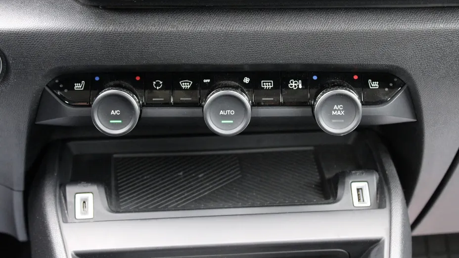 CITROEN C4 X C4 X 1.2 PureTech Shine Pack S&S EAT8