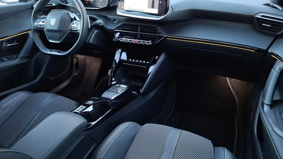 PEUGEOT 2008 2008 PureTech 130 GT S&S EAT8