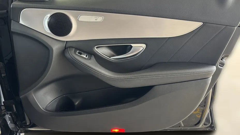 MERCEDES-BENZ C Klasa C 180 9G-TRONIC