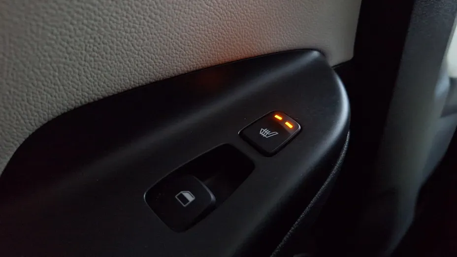 HYUNDAI Kona Kona 1.6 T-GDI Premium 4WD DCT