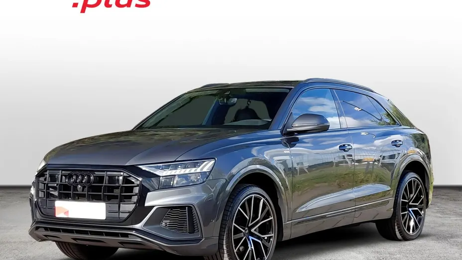 AUDI Q8 -