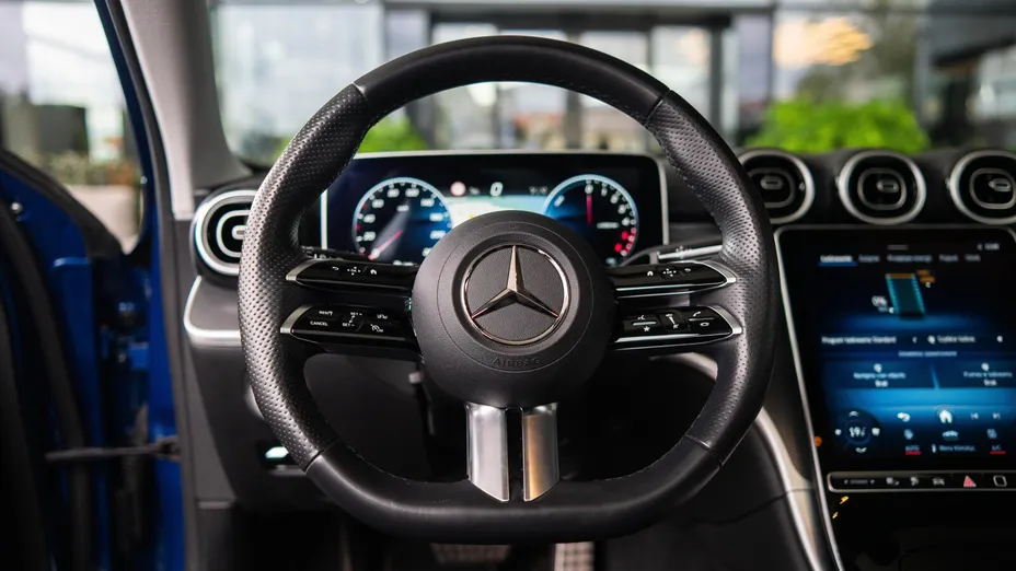 MERCEDES-BENZ C Klasa C 300 de PHEV 4-Matic AMG