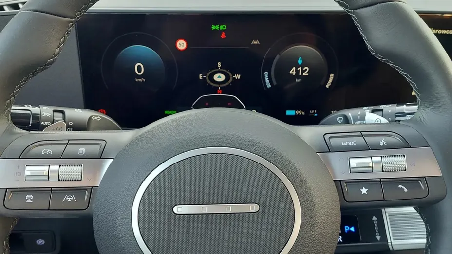 HYUNDAI Kona -