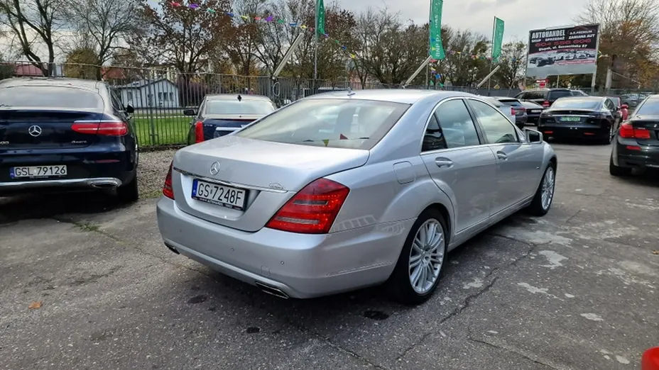 MERCEDES-BENZ S Klasa -