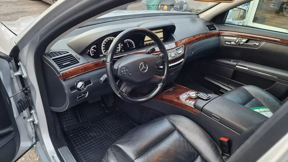 MERCEDES-BENZ S Klasa -