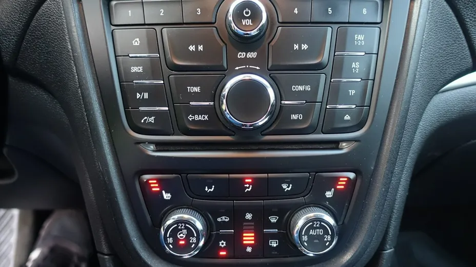 OPEL Mokka -