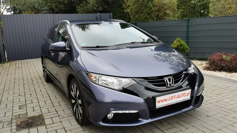 HONDA Civic -