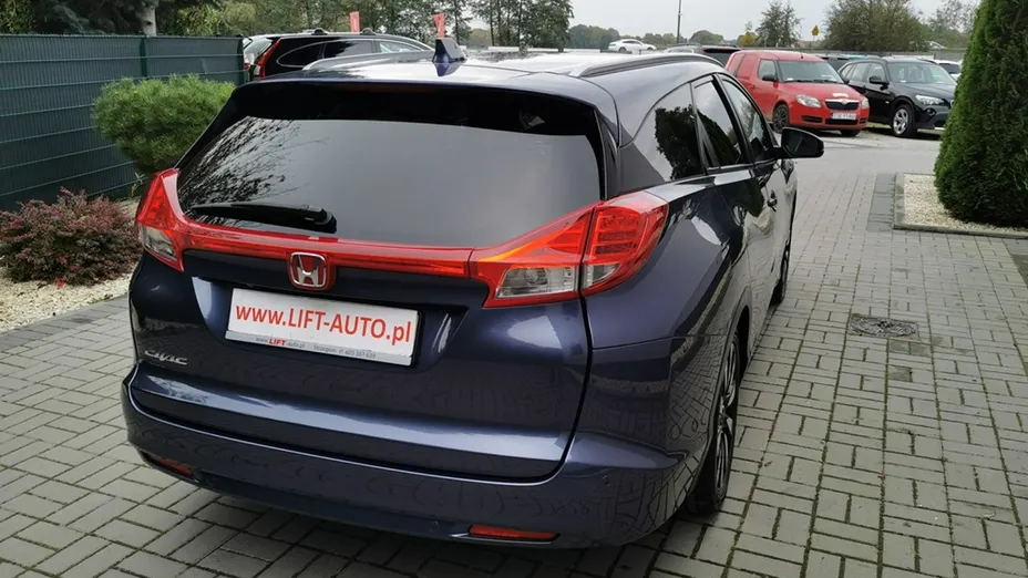 HONDA Civic -