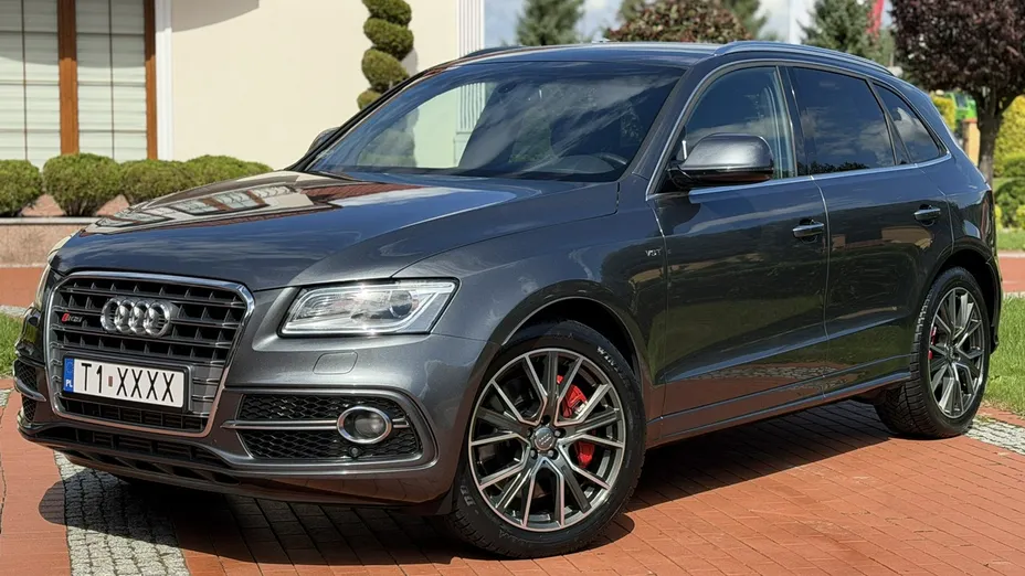 AUDI SQ5 -