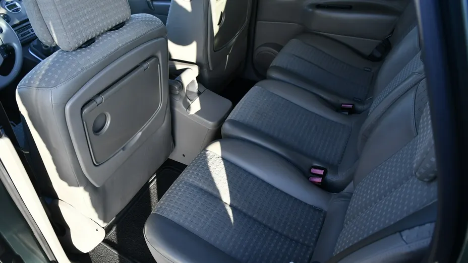 RENAULT Scenic -