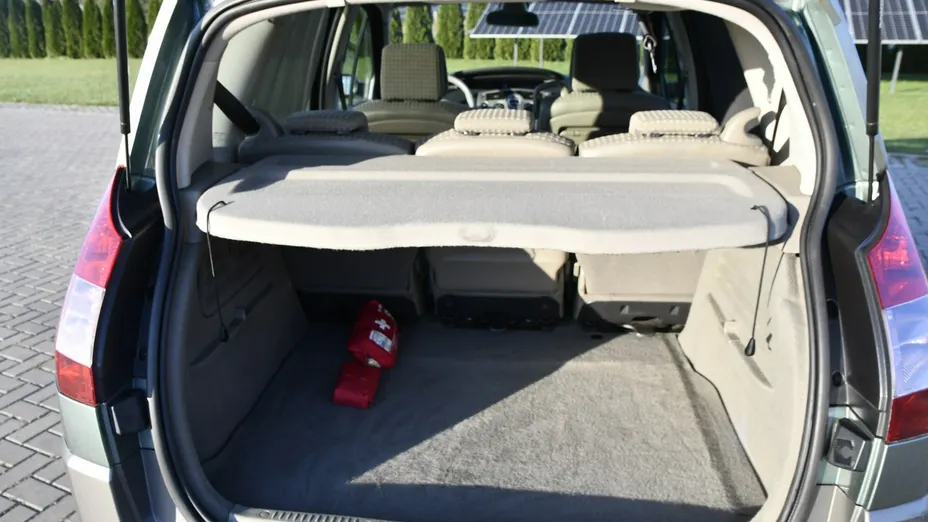 RENAULT Scenic -