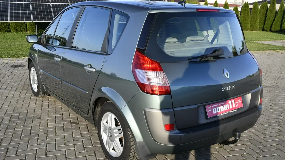 RENAULT Scenic -