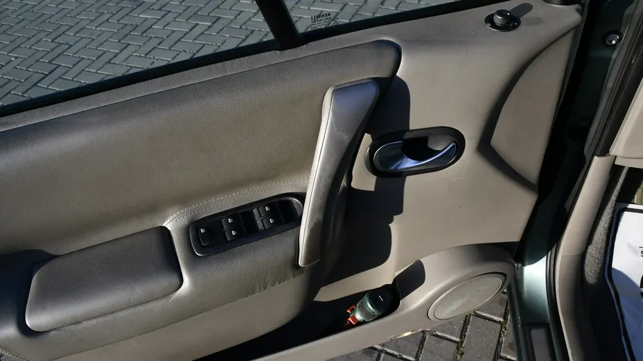 RENAULT Scenic -