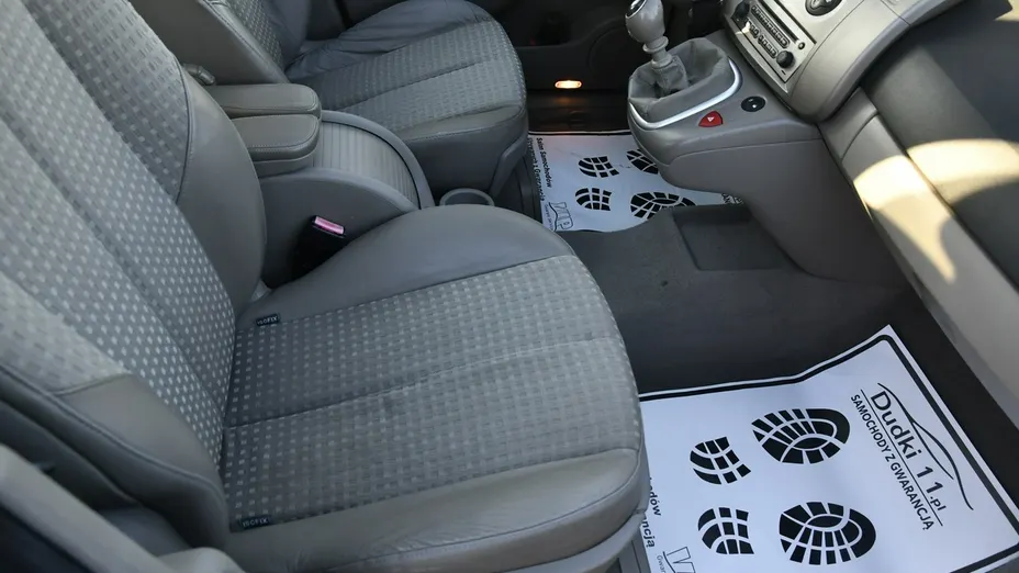 RENAULT Scenic -