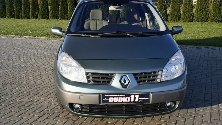 RENAULT Scenic -