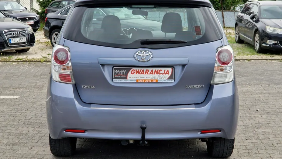 TOYOTA Verso -