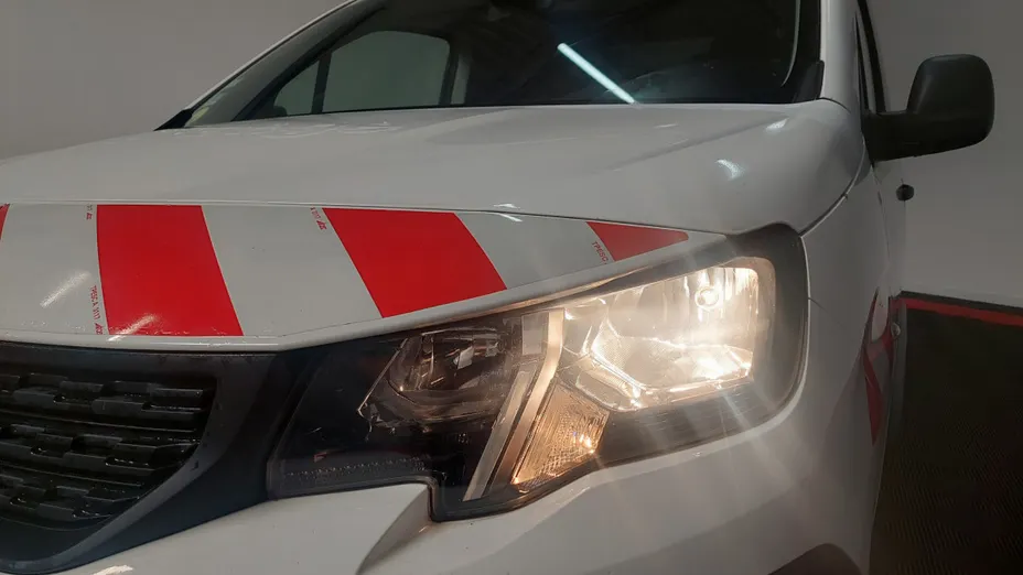 PEUGEOT Partner -