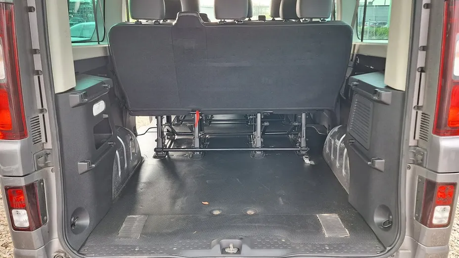 OPEL Vivaro -