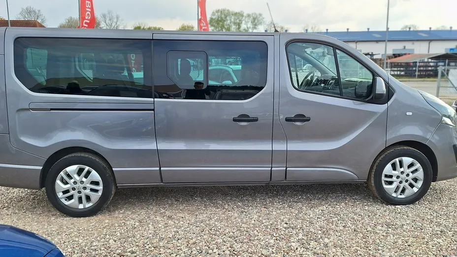 OPEL Vivaro -