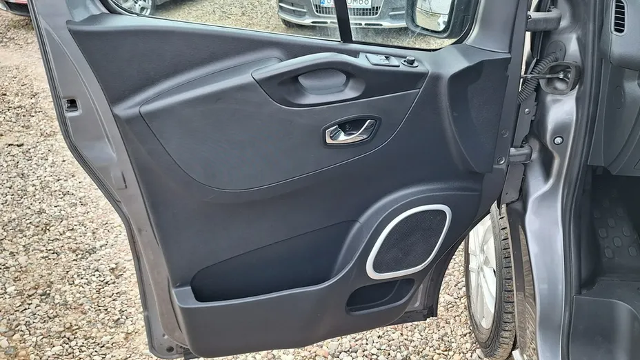 OPEL Vivaro -