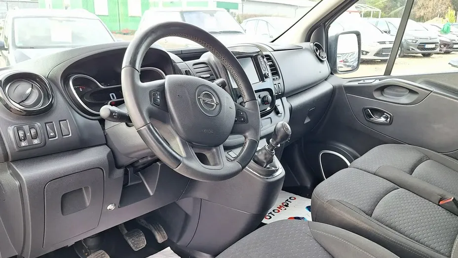 OPEL Vivaro -