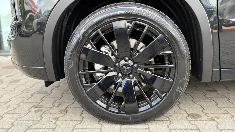 MITSUBISHI Outlander Outlander PHEV Black Edition