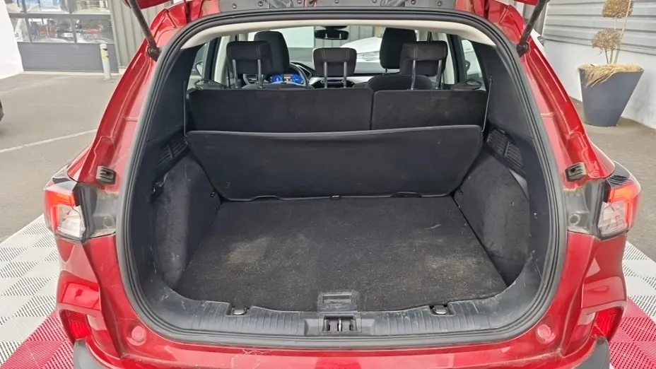 FORD Kuga -