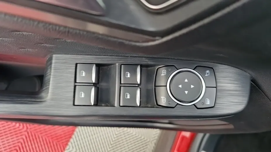 FORD Kuga -
