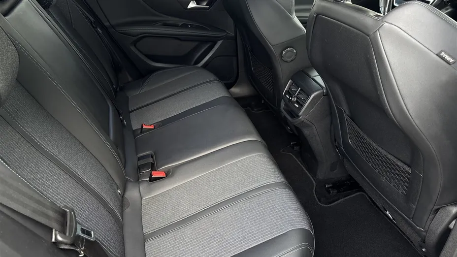 PEUGEOT 3008 3008 1.2 PureTech Allure Pack S&S EAT8