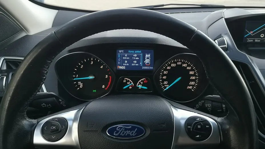 FORD Kuga -