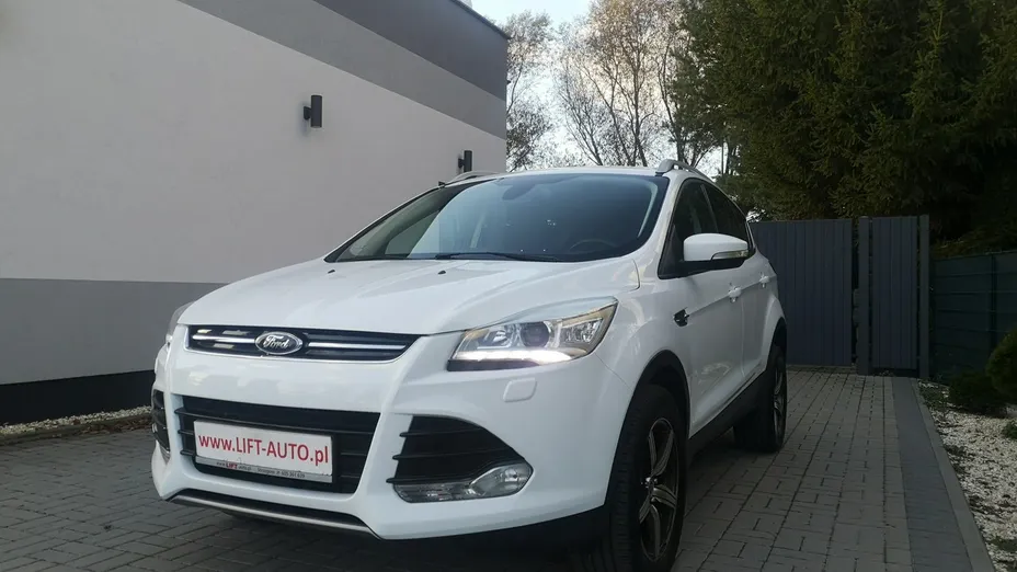 FORD Kuga -